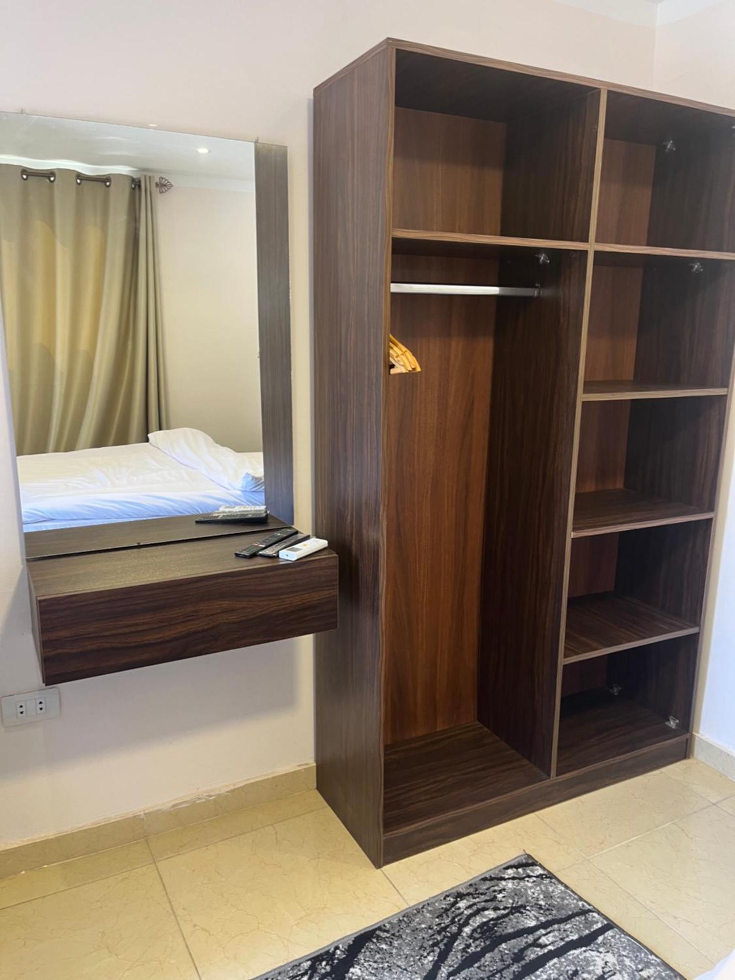 Badr Pyramids Inn Nazlet el-Sisi Экстерьер фото